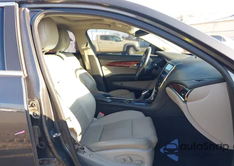 2015 Cadillac Ats Luxury z USA, uszkodzony, nr VIN 1G6AB5RA9F0101802